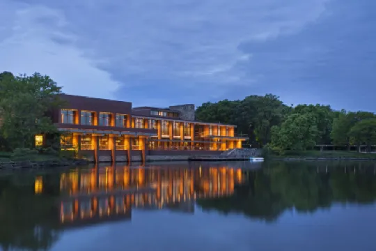 The Hyatt Lodge at Oak Brook Hotel di 