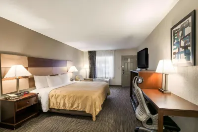 Quality Inn & Suites Near Lake Eufaula Hotels near Walmart Garden Center