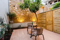 Uncover Kalamata's Hidden Gem - Cosy City Nest