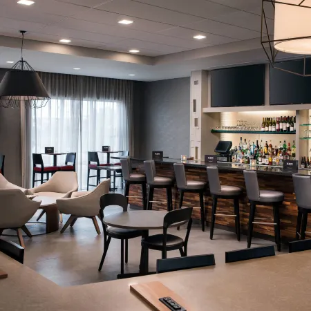 Courtyard Pullman