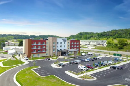 Fairfield Inn & Suites Decorah