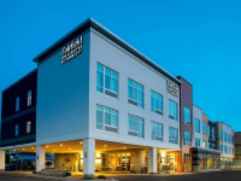 Fairfield Inn & Suites Duluth Waterfront Hotels in Duluth