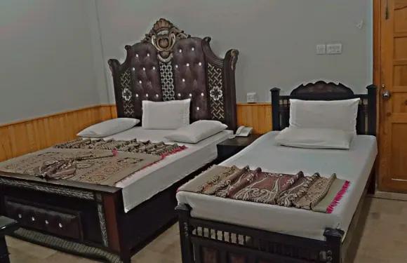 蘇庫爾新印度河酒店