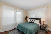 Bright And Newly Remodeled Apartment Near Emu 1 2 Bedroom Apts Hotels in Ypsilanti