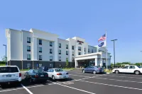 Hampton Inn Middletown - parking