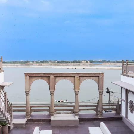 Guleria Kothi at Ganges