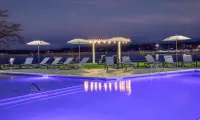 Doubletree by Hilton Hot Springs - piscine