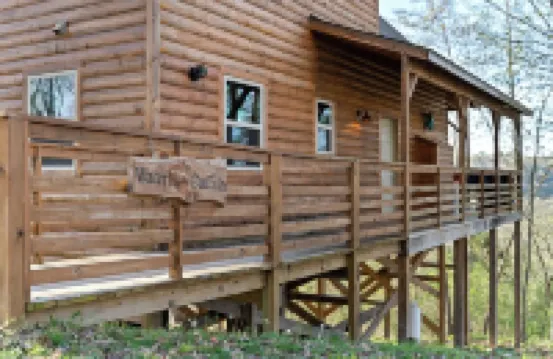 Mnt. View Cabin Near River w/ Hot Tub + Fire Pit 賈斯珀酒店