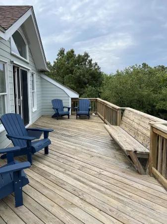 Perfect place for a beach getaway - 7 min walk to beach