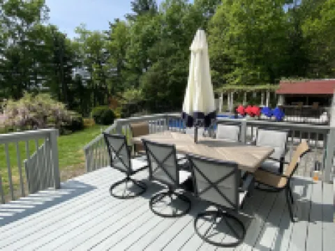 Private heated pool. Camel beach. 6 bdr Secluded Villa in the heart of Pocono