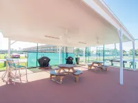Summer Vacation/ Close to St Augustine/Steps to Beach, Pool, Dock/Beach Supplies Hotels in Crescent Beach