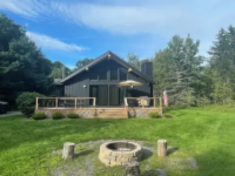 Private Chalet less than 1 mile to  Ski Resort ハンターのホテル