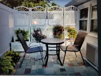 SPARKLING CLEAN - BRAND NEW! Beachside apartment - Beach Passes Included!