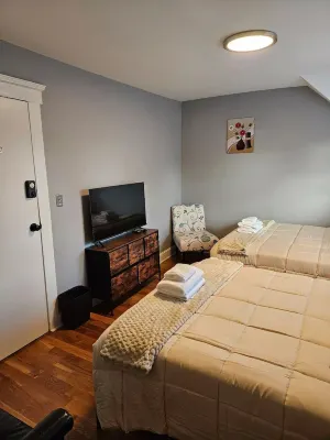 Amazed 3 Bd Hillside House