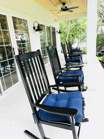 Stunning Lakeside Retreat: Delavan Lake Home w/ Lake Views & Private Lake Access