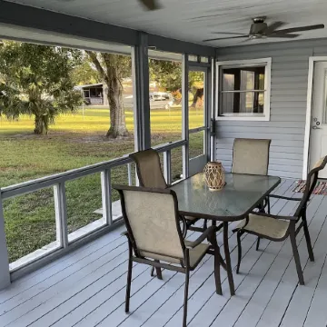 Green Acres! - Spacious secure home with ample boat parking for fishing & fun!