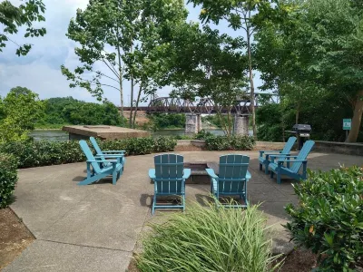 Rockin on the River!!! Hotel a 