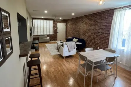 2-bedroom condo in superb Baton Rouge near Downtown