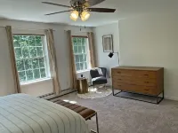 Hidden High Falls 4BR Oasis on 3 acres by trail!