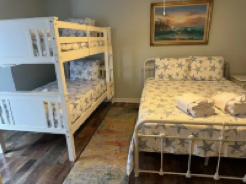 Plantation Nest-The Kerryman2. Screened porch overlooking 5th Tee Box