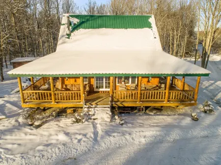 Cabin/House Pittsburg Direct ATV Trail access Отели в г. Питтсбург