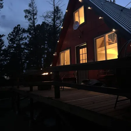 Cozy Cabin ~31 Acres ~Views ~Border's National Forest ~Atv Riding ~New 36' Deck~