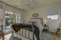 Charming downtown bungalow on Park Avenue