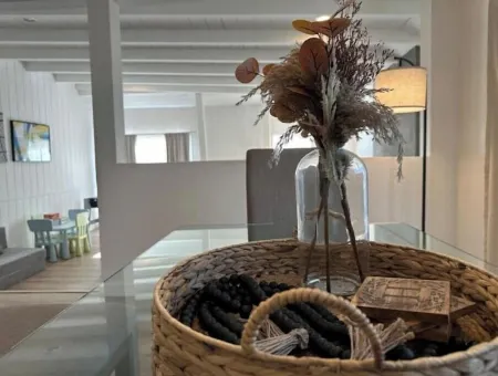 Remodeled house w/ large yard in West LA - 3 miles to beach Отели рядом с достопримечательностью «Yo San University of Traditional Chinese Medicine»