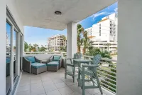 BEAUTIFUL WATERFRONT 3BD/3BA CONDO IN THE HEART OF CLEARWATER BEACH