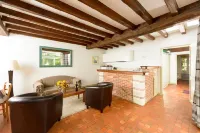 Le Logis d'Orgeval Hotels in Orgeval