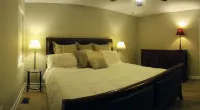 The Perfect Vrbo for Corporate Groups, Traveling Nurses, Families & Friends! 이스트게이트 쇼핑센터 주변 호텔