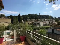 Beautiful Provencal villa of charm with beautiful views of village and castle