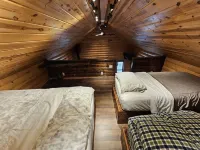 Reboot, Recover, Recreate…Centrally located 20 acre Mill Creek getaway cabin!