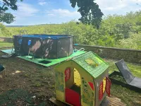 Gites de Charme 18 Personnes Avec Tennis Dans un Parc de 2 ha . Idéal Familles Hotels in Montignac