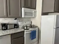 A Beautiful Storey - Quiet Condo minutes from Midland Memorial 米德蘭住宿飯店