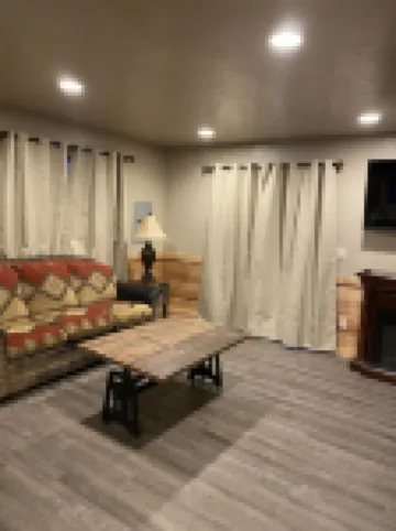 Cabin with peekaboo views of Glacier Park