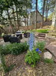 Air Conditioned 3200 sq/ft home, New decks, outdoor spaces in the Pines