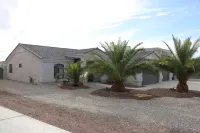 Free Heated Pool, RV Garage, Hot Tub, Music, Views