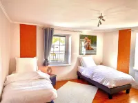 The Katz burrow فنادق في Dabo