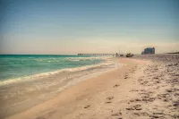 Gorgeous Home-w/fire pit!  7 miles to the beach-Longest fishing pier in the Gulf