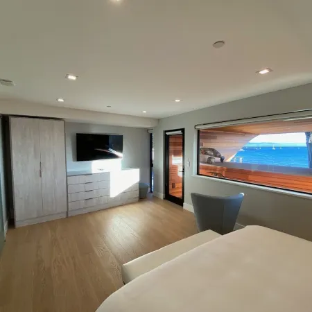 Modern Luxury Ocean Front Home