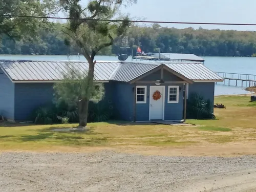 Private Cottage right on Possum Kingdom Lake on west side with dock
