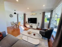 Verandah @ West Pennant Hills with Kingsize Bed and off street parking