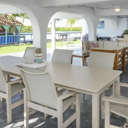 Waterfront, 100ft Dock, Kayaks, Bikes, Pool, Hot Tub, Basketball & Pickleball