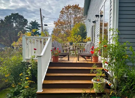 Bright, modern, 4-bedroom south-end home perfect for friends and family