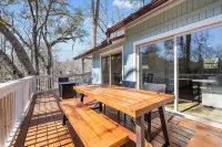 Santa Fe River Front, Luxury Retreat near Ginnie Springs and Ichetucknee