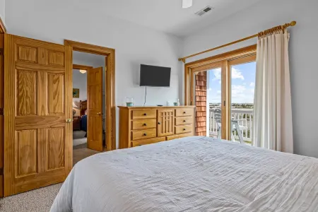 Spacious Top Floor Condo With Amazing Views Отели рядом с достопримечательностью «Парк Роанок Фестивал»