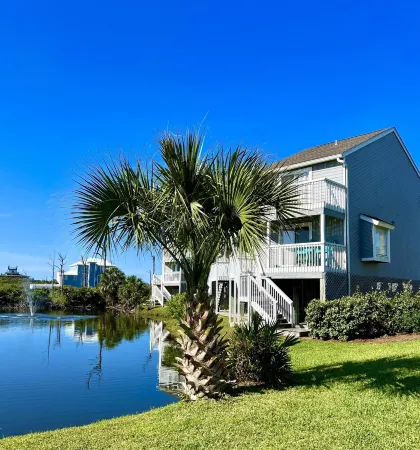 Reduced Rates! Family Friendly Beachfront Community with 2 Swimming Pools!