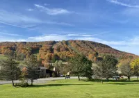 Newly Renovated Family Ski Condo Across the Street from Greek Peak Hotels in Virgil