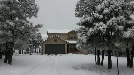 Unbelievable Views, Perfect Location, Ski, Golf, Mountain Home